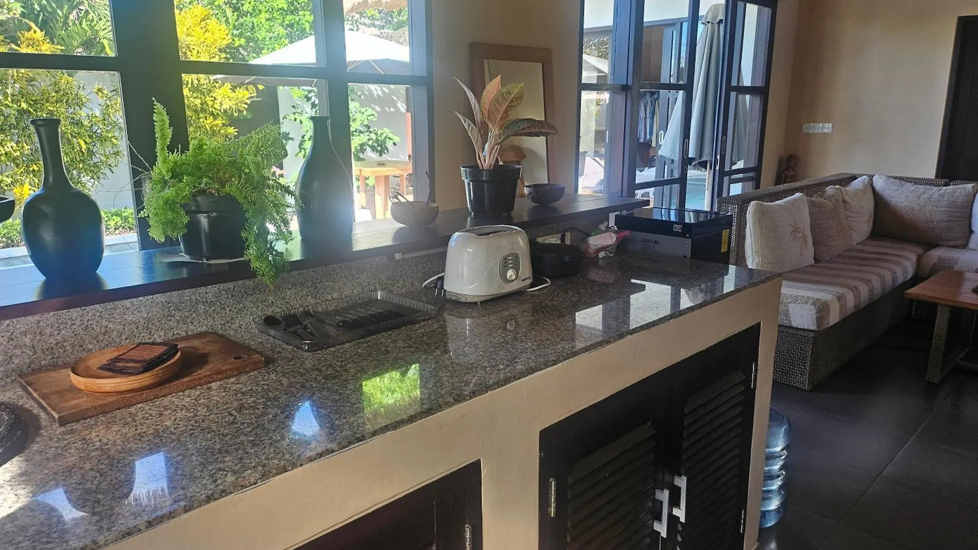 Villa Leon - Ungasan, Private Sauna, Hot Tub, Bbq & Breakfast, 3Br Oasis 0*, Ungasan (Bali)