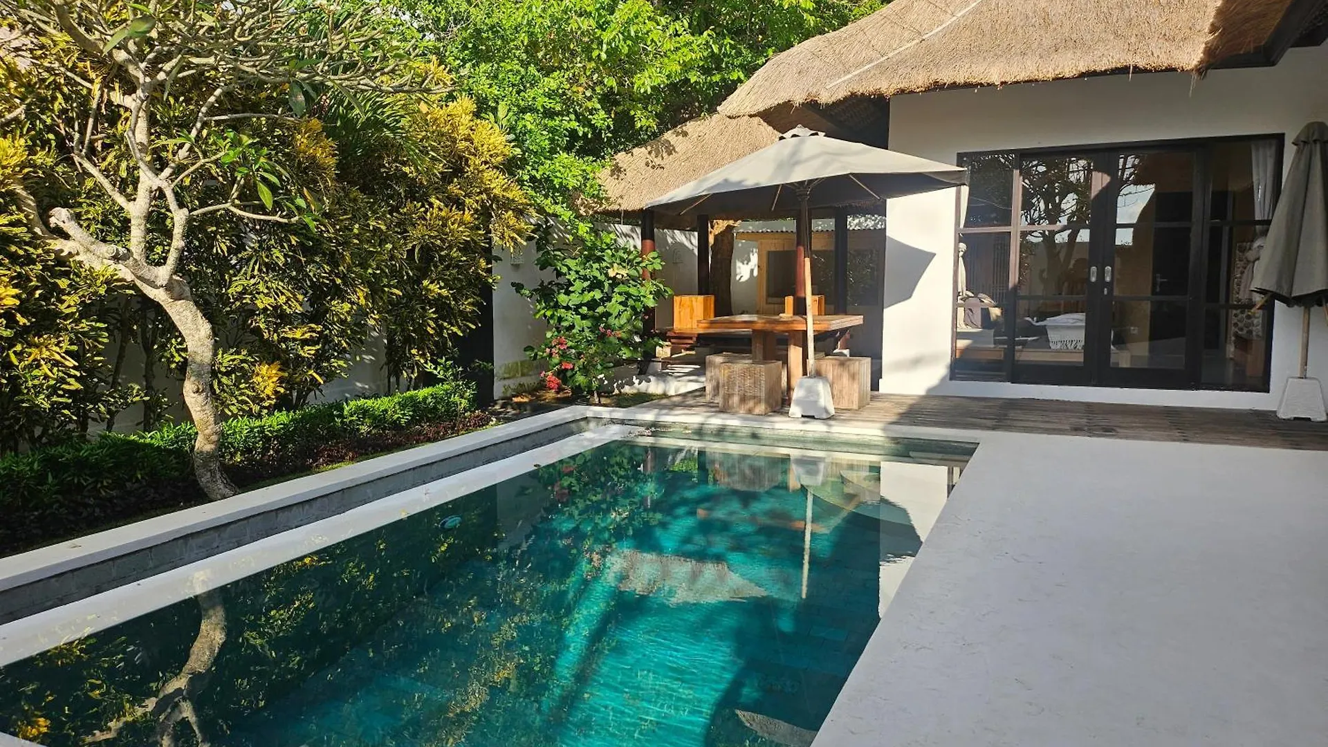Villa Leon - Ungasan, Private Sauna, Hot Tub, Bbq & Breakfast, 3Br Oasis 0*, Ungasan (Bali) Indonesia