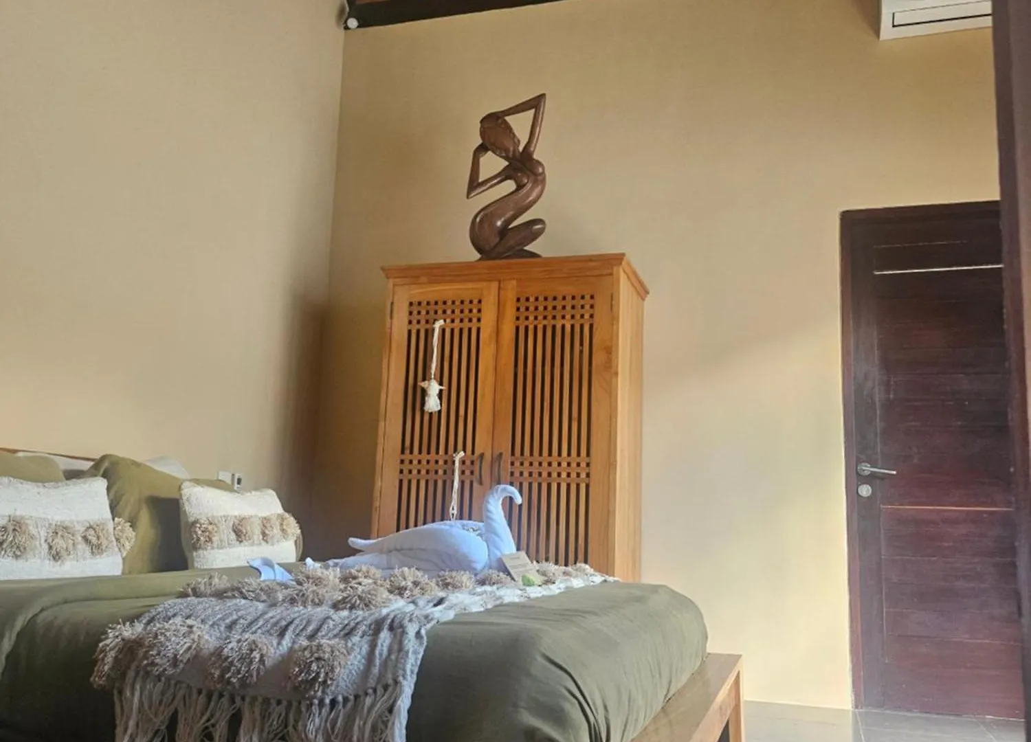 Villa Leon - Ungasan, Private Sauna, Hot Tub, Bbq & Breakfast, 3Br Oasis  Ungasan (Bali)
