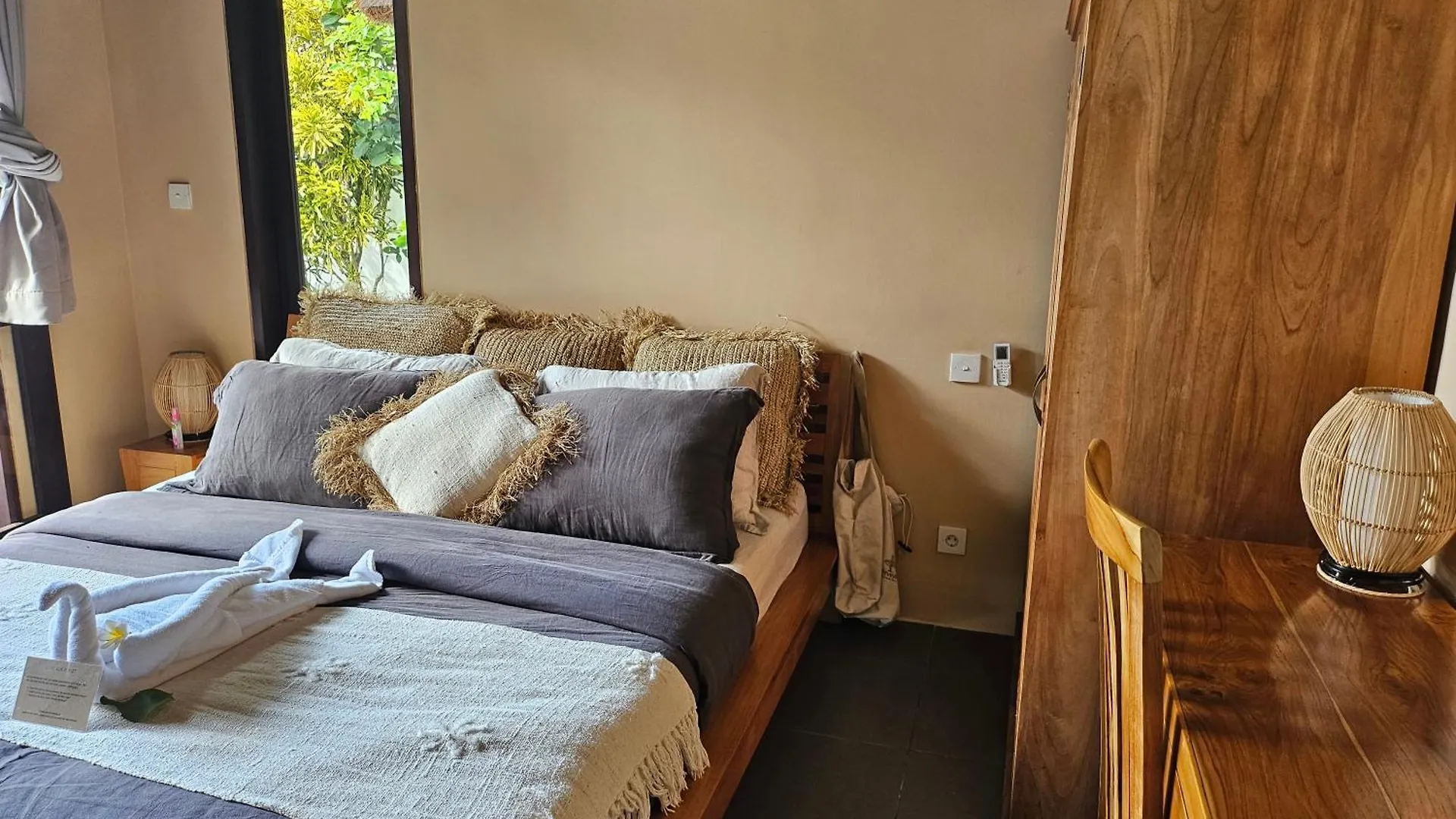 Villa Leon - Ungasan, Private Sauna, Hot Tub, Bbq & Breakfast, 3Br Oasis  Ungasan (Bali)
