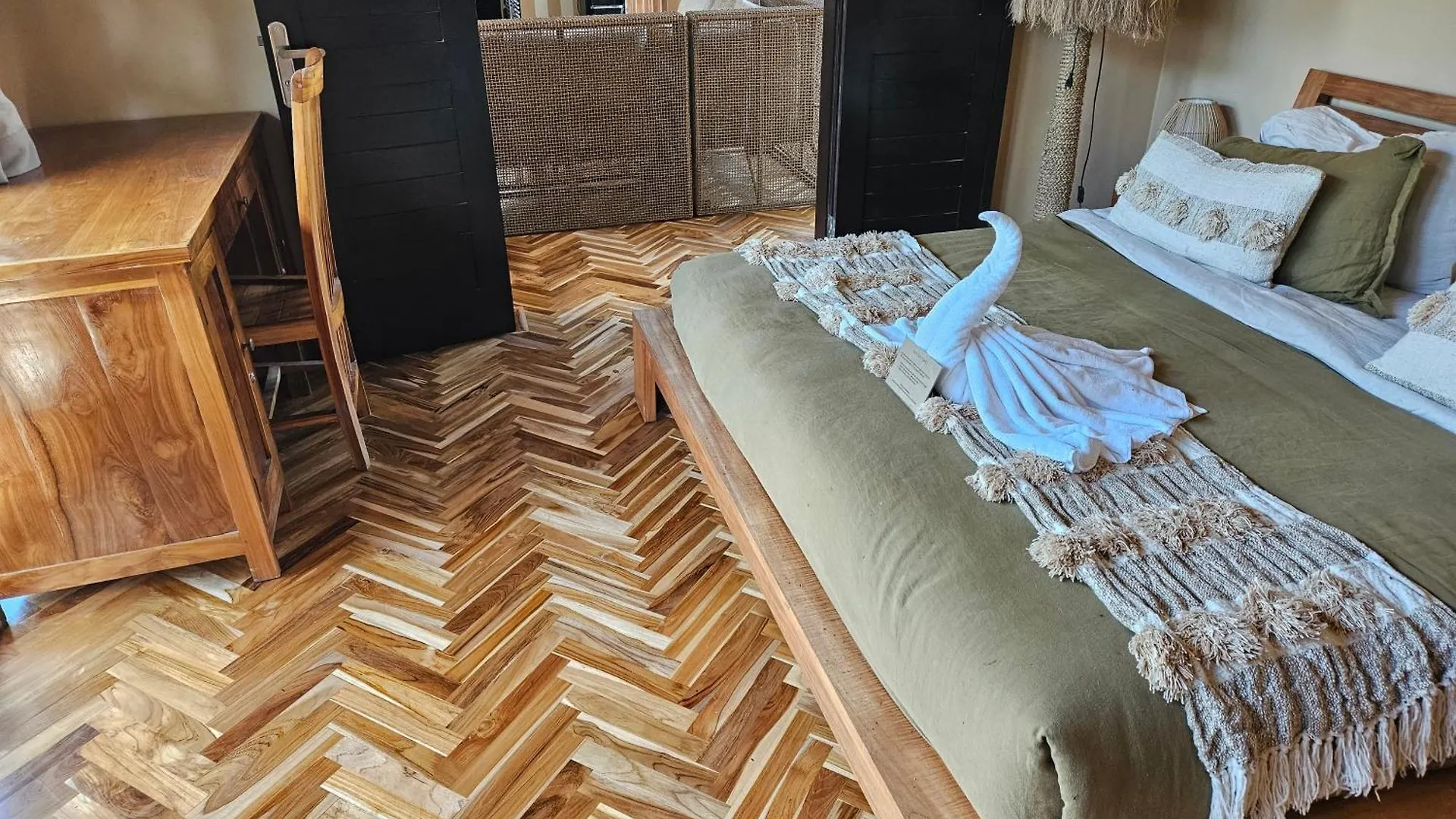 Villa Leon - Ungasan, Private Sauna, Hot Tub, Bbq & Breakfast, 3Br Oasis 0*, Ungasan (Bali) Indonesia