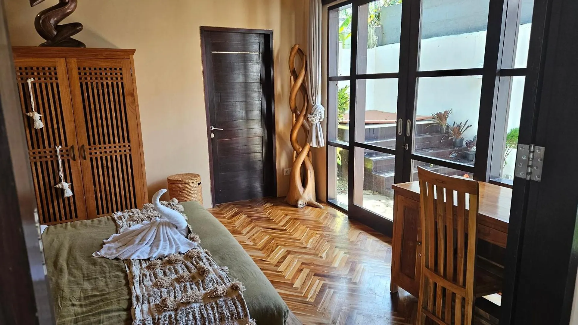 Villa Leon - Ungasan, Private Sauna, Hot Tub, Bbq & Breakfast, 3Br Oasis  Ungasan (Bali)